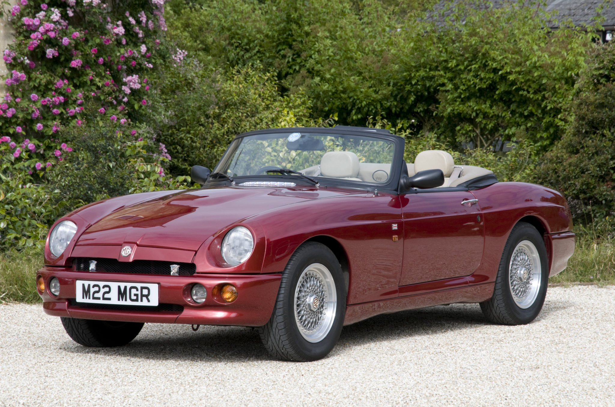 Our guide to buying: MG RV8 edition - Owning an MG