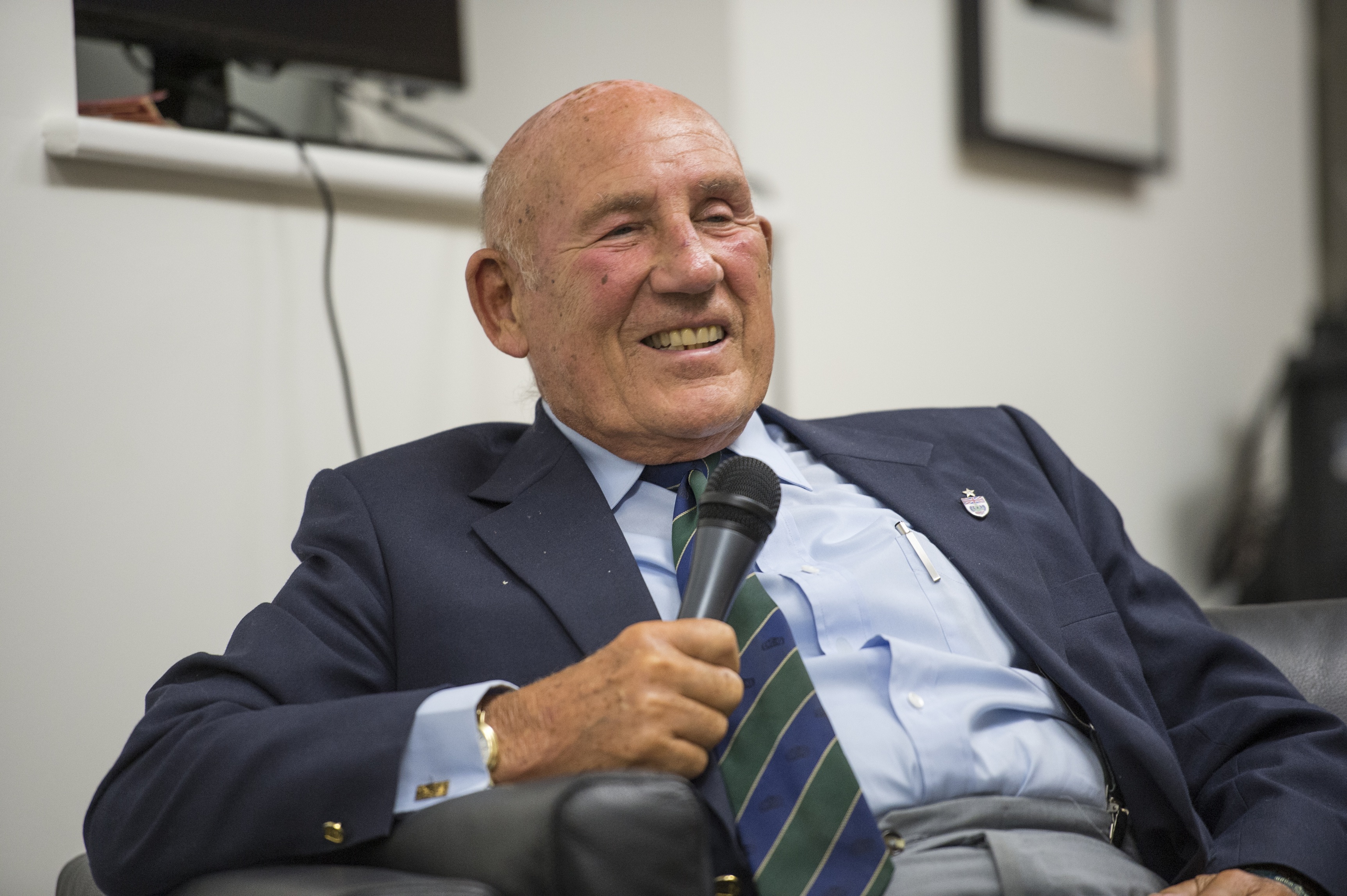 Sir Stirling Moss to retire from public life - MG Car Club